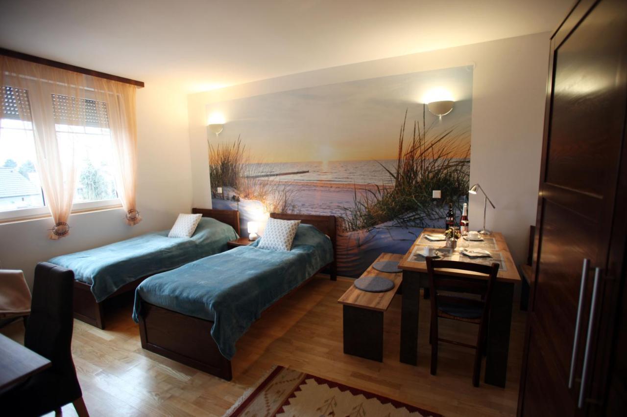 Landhaus Klambauer Ferienapartments Thermennaehe St Martins Therme เฟราเอินเคอร์เคิน ภายนอก รูปภาพ